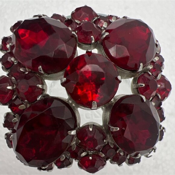 Vintage Red Rhinestone Brooch Pin Domed Prong Set Silver Tone Statement Runway - Picture 9 of 15